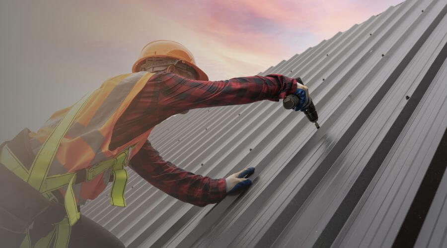 Professional gutter cleaning in Arma, KS